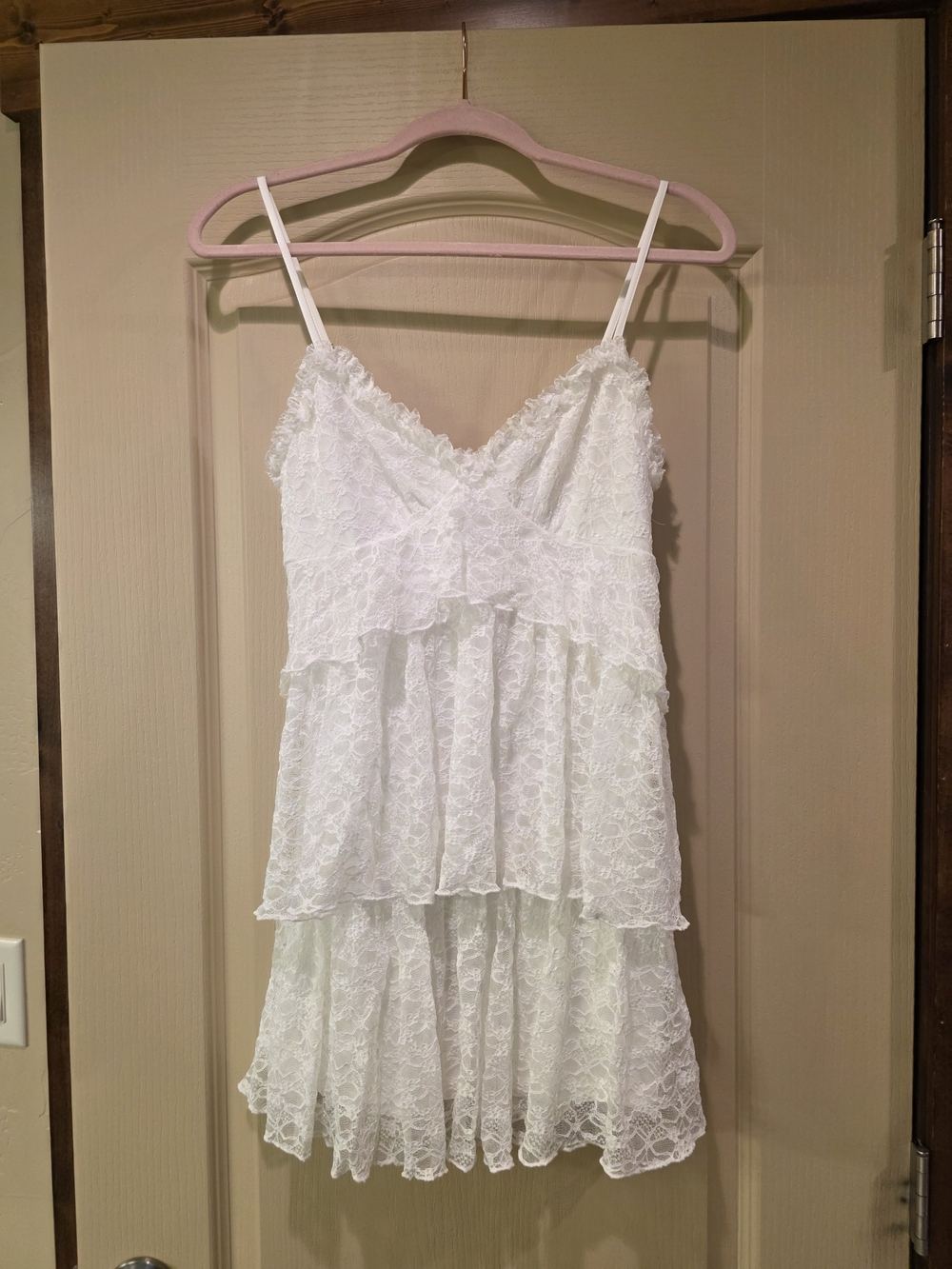 Women’s White Lace Tiered Slip Dress